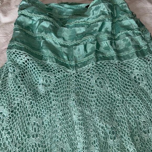 Ladies skirt. Size medium. - Picture 4 of 4